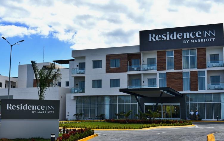 Residence Inn By Marriott Cancun Hotel Zone エクステリア 写真