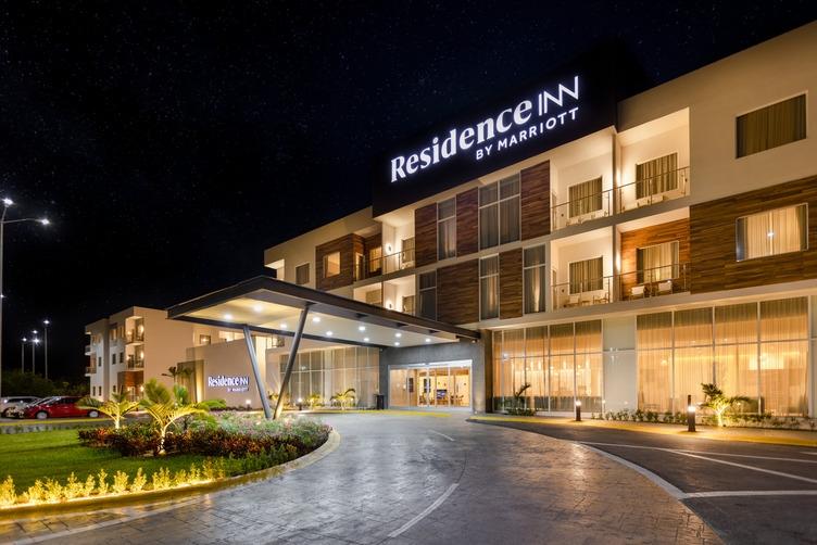 Residence Inn By Marriott Cancun Hotel Zone エクステリア 写真