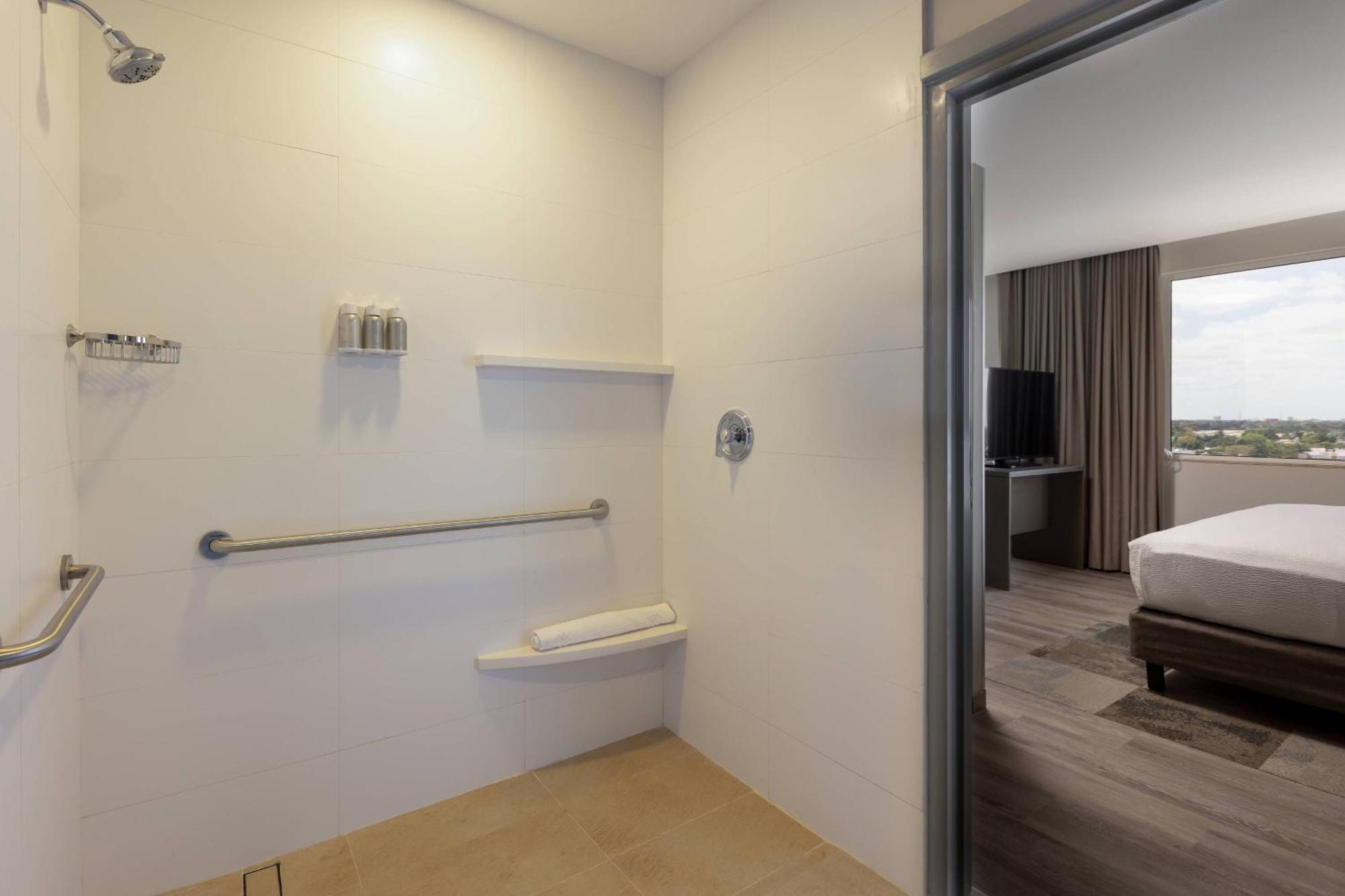 Residence Inn By Marriott Cancun Hotel Zone エクステリア 写真