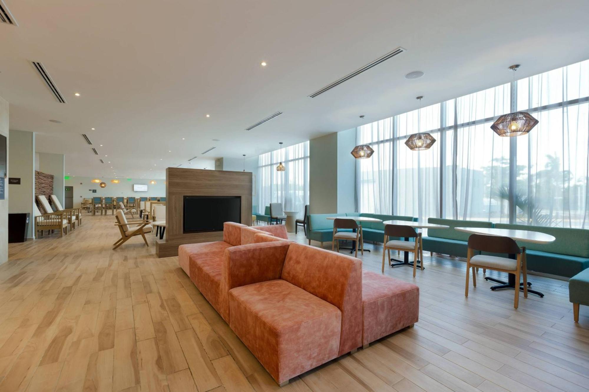 Residence Inn By Marriott Cancun Hotel Zone エクステリア 写真